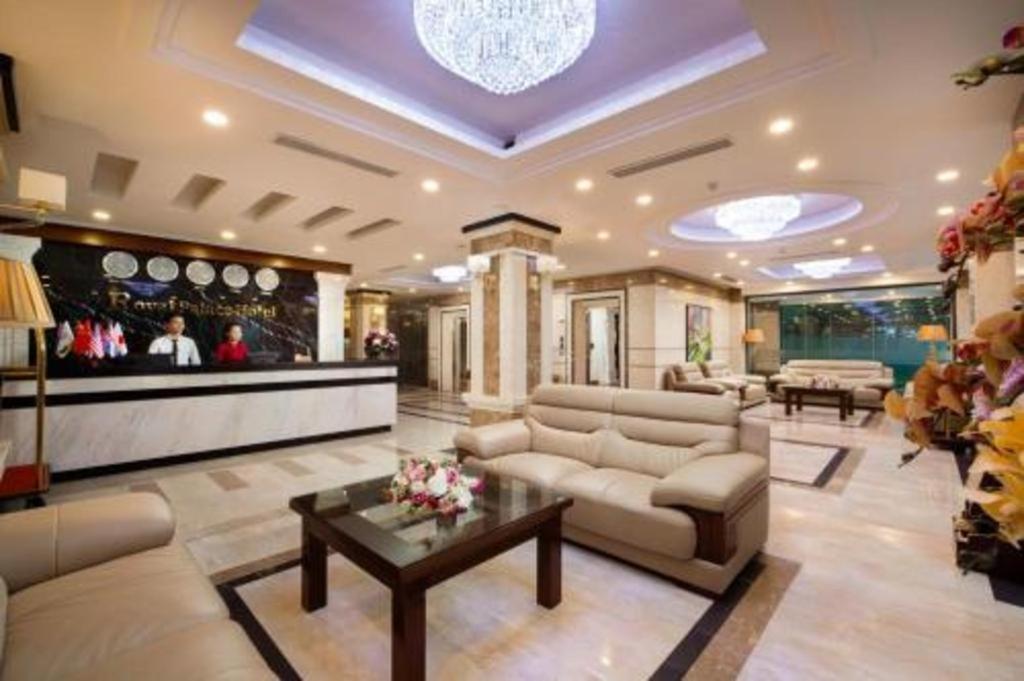 Royal Palace Hotel Tuyen Quang Eksteriør billede