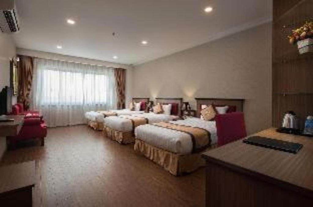 Royal Palace Hotel Tuyen Quang Eksteriør billede